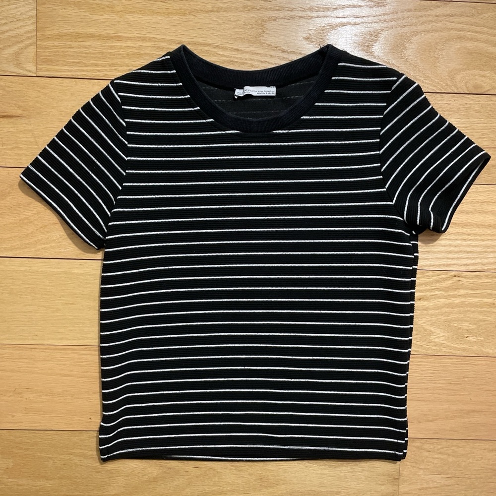 Zara black and white striped cropped tshirt